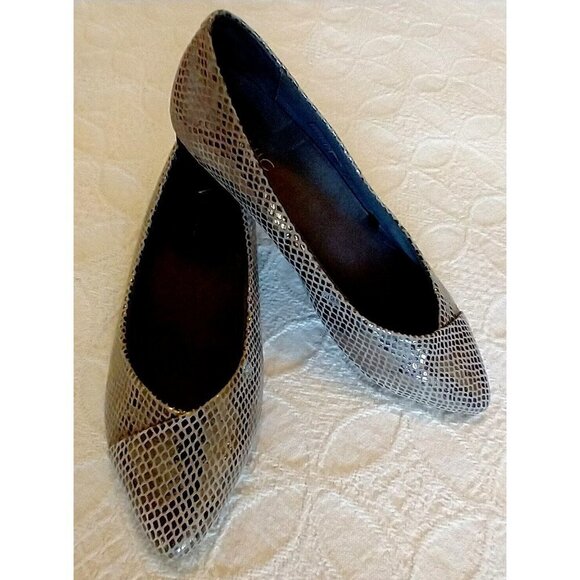 Vionic Shoes Vionic Womens Caballo Gunmetal Silver Metallic Pointed